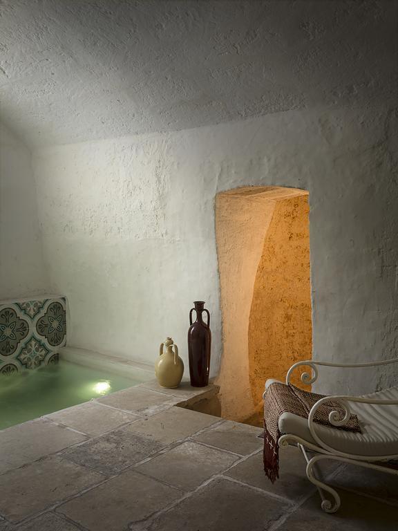 Bed and Breakfast Don Totu - Dimora Storica San Cassiano  Zewnętrze zdjęcie