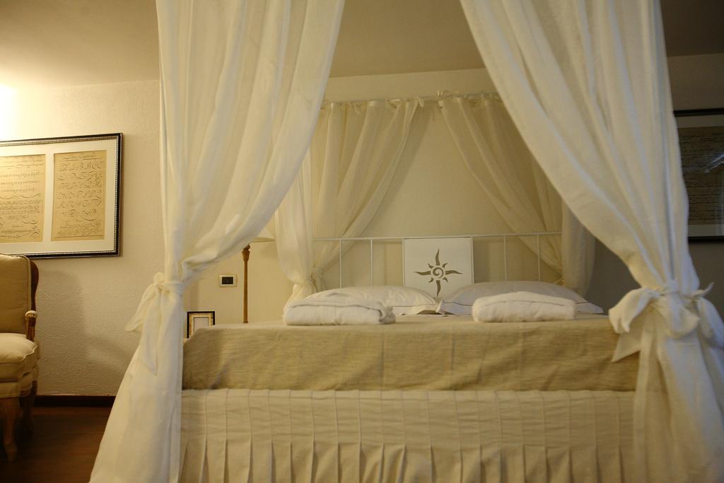 Bed and Breakfast Don Totu - Dimora Storica San Cassiano  Pokój zdjęcie